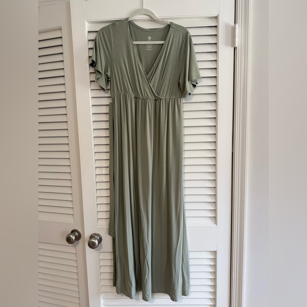 Kindred Bravely Maxi wrap Maternity Dress sz small sage green - Picture 2 of 5